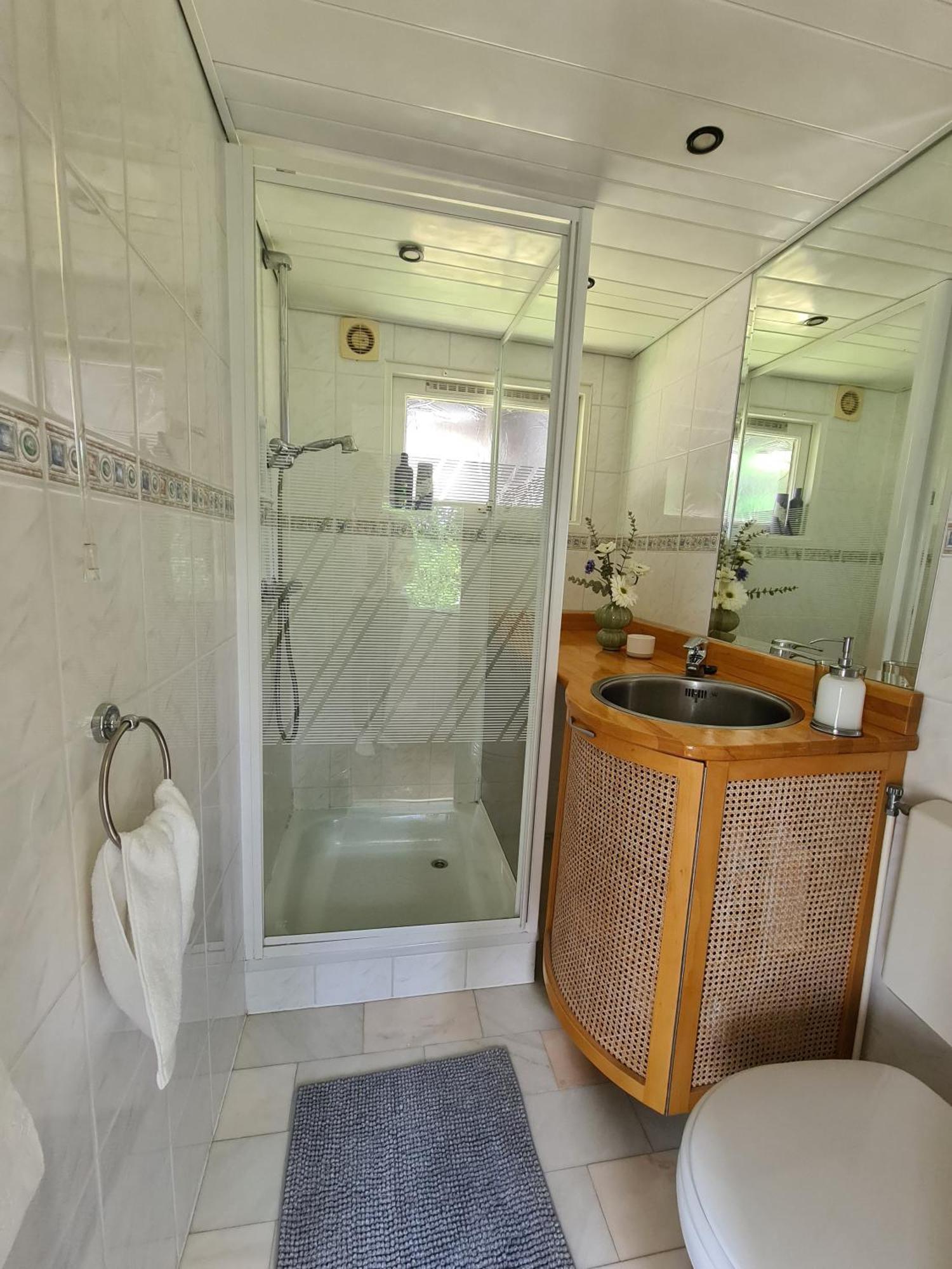 Cherry Cottage Schoonrewoerd Ngoại thất bức ảnh